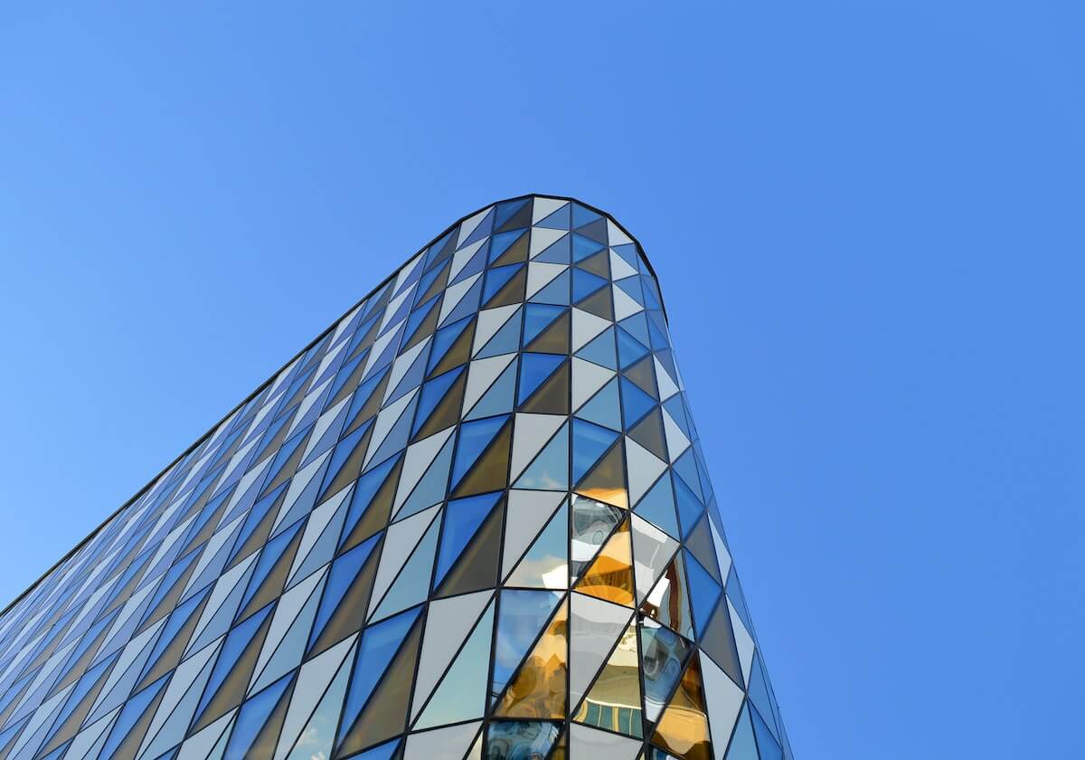 青岛海关查获爆炸式铆钉1.8万个